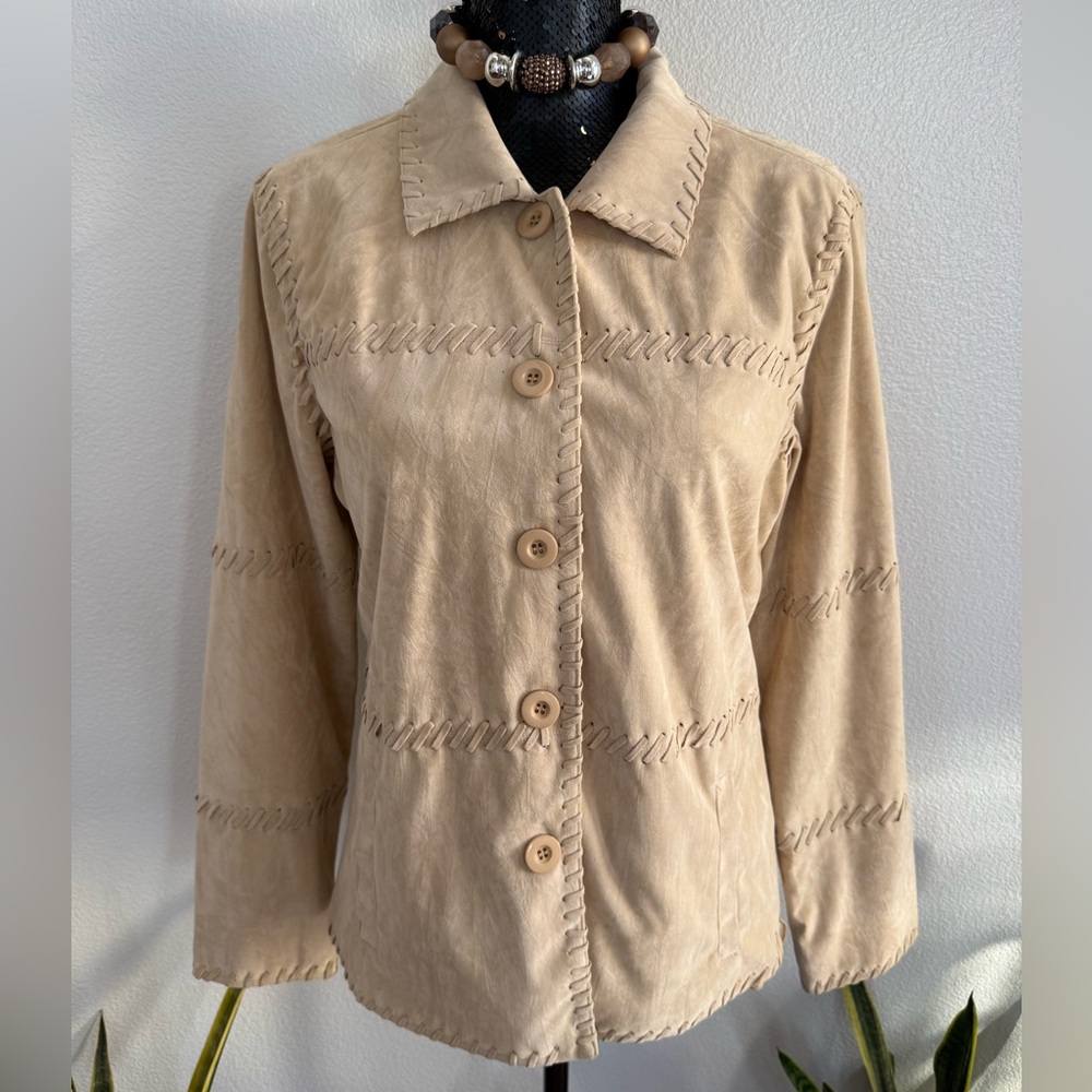 Canyon Road Beige Faux Sueded Button-Front Jacket Size Medium